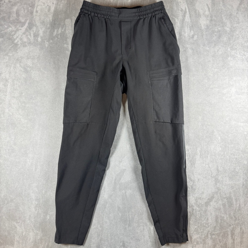 Lululemon Lab Black Tapered Cargo Joggers XS Zippered Ankle Cuffs LM5AACS